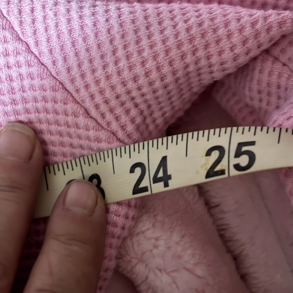 Brunette The Label Pink Long Sleeve Henley boxy fit long sleeve shirt m/l - Picture 9 of 10